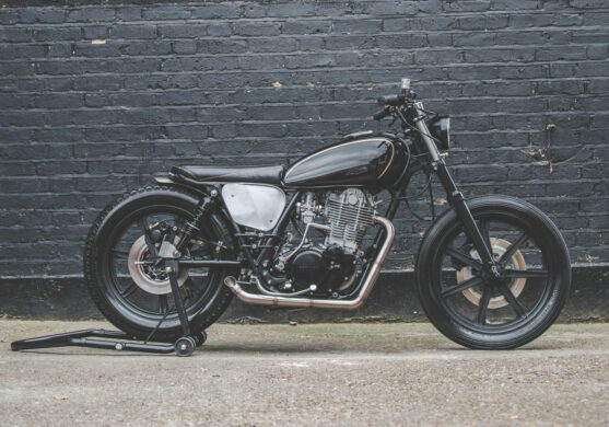 Lions Den Motorcycles Yamaha SR500 right-side