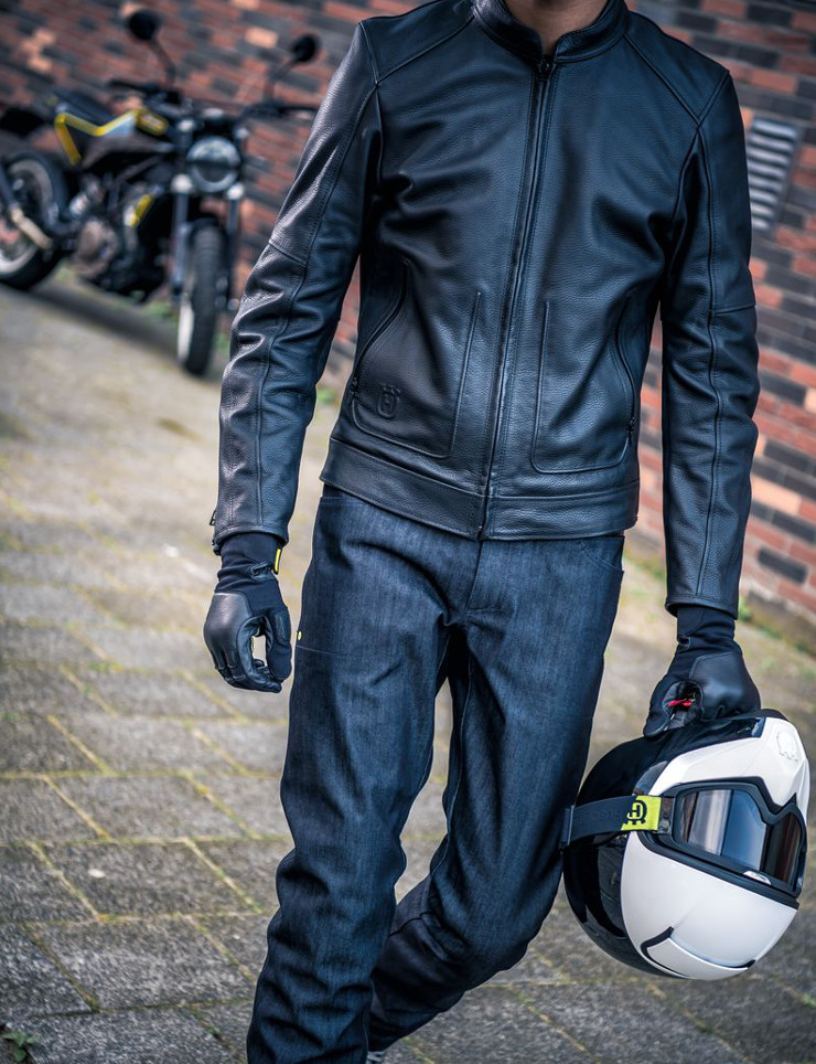 PILEN HELMET Vitpilen Svartpilen Clothing Collection 2018