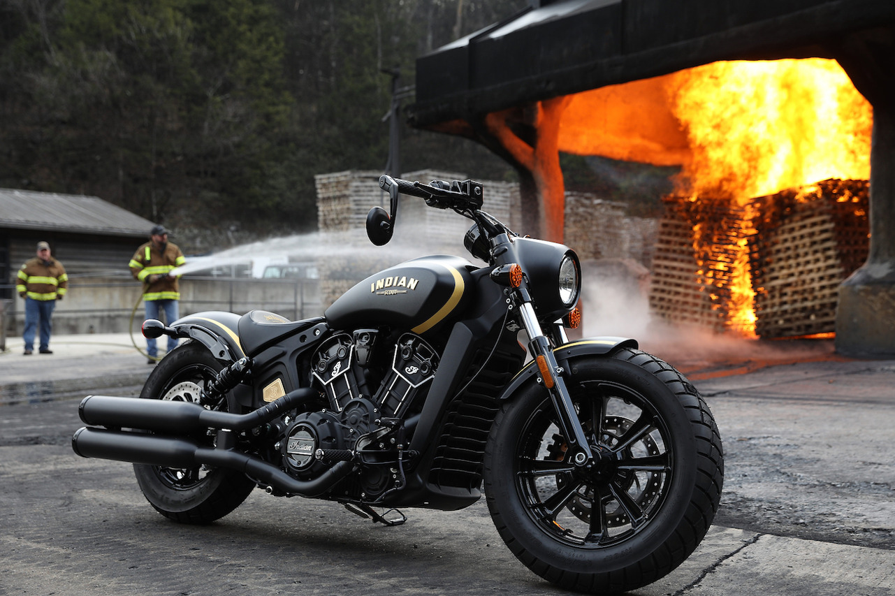 Indian Scout Bobber Custom Gold Black Jack Daniels [Fire Shot]