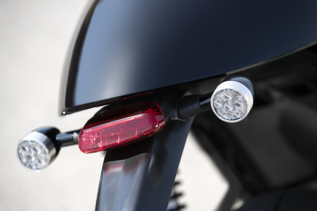 Triumph Thruxton RS Tail-light-removal