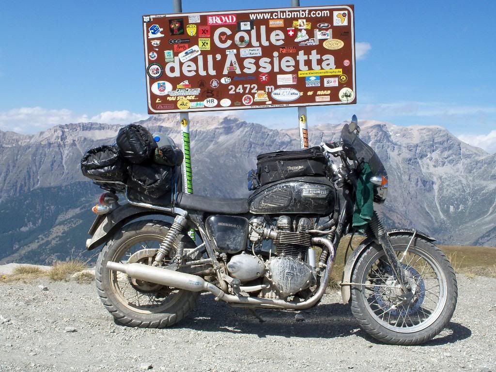 Air cooled Triumph Bonneville Scrambler