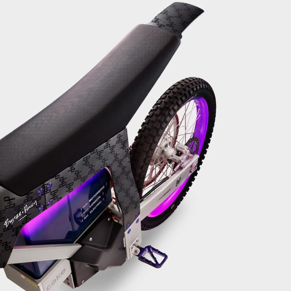 Cake Tacklebox Electric Bike | Orvis