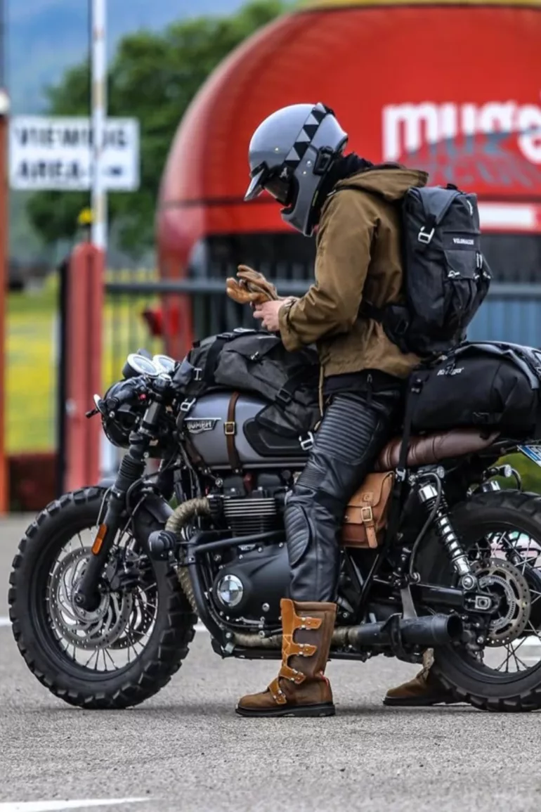 Triumph T120 Bonneville Scrambler Custom byRiccardo Raccuia