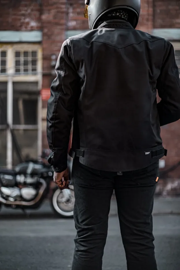 Rear of the Air Tate featuring drop-tail hem