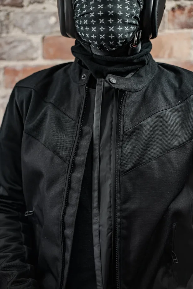 Front of Air Tate with Mesh V-Panel Visible