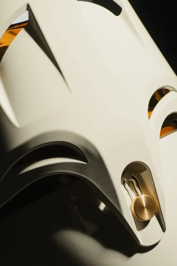Hedon Psilo Explorer: The ADV Helmet Reimagined 15 Sun Peak Visor with Brass coloured connectors