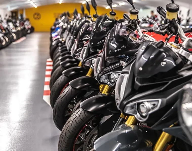 Superbike Factory Collapse - Crown Interiors Donington Superbike Factory