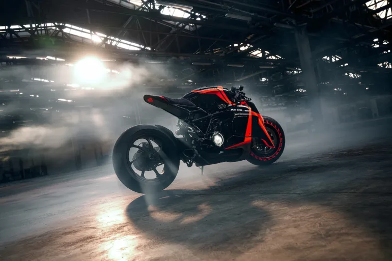 Diamond Atelier DA#22 Ultron Hyperbike Warehouse rear
