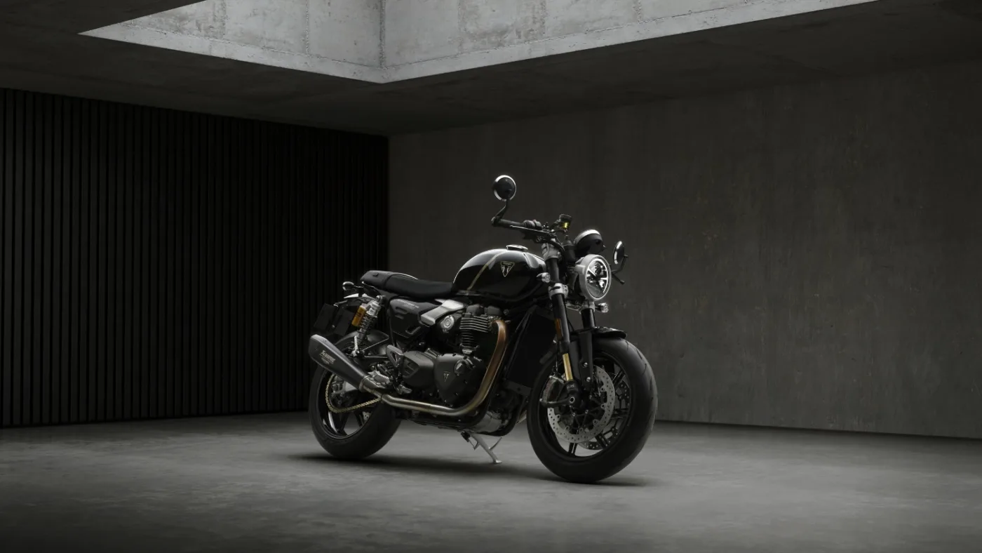 Bought Not Built: Speed Twin TFC - Triumph's Fifth Factory Custom 20 Triumph Factory Customs - Speed Twin 1200 RS 2