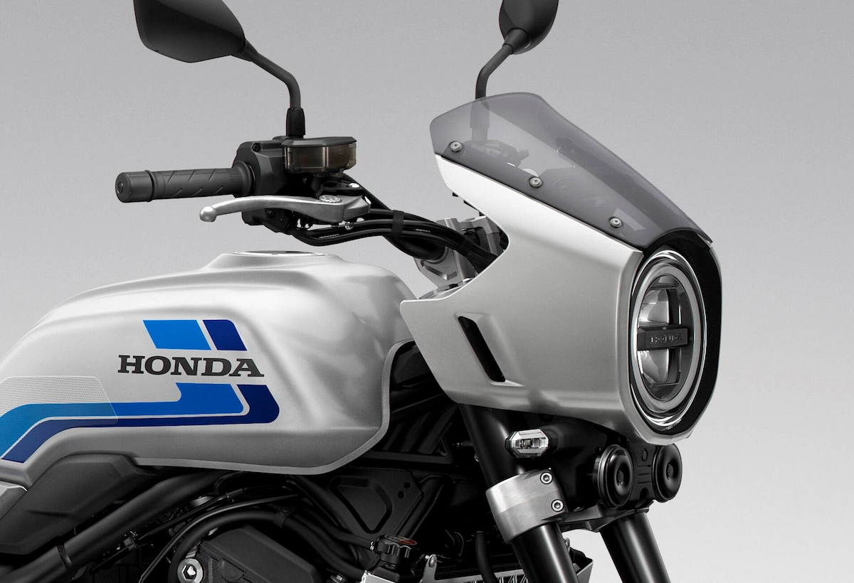 What is the New Honda Retro Style Motorcycle? 5 Wolf Silver Metallic - Blue Stripe bikini fairing closeup